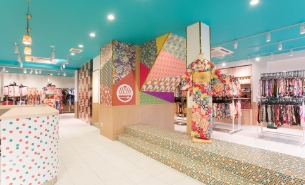 日本最大!7店舗511坪の大型店舗